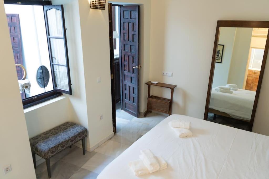 Nueva Casa Boutique En El Centro De Sevilla Kültér fotó